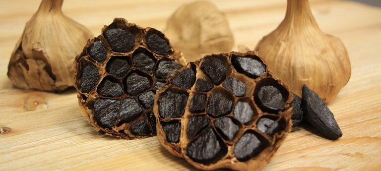 Czarny czosnek – łagodny w smaku, silny w działaniu